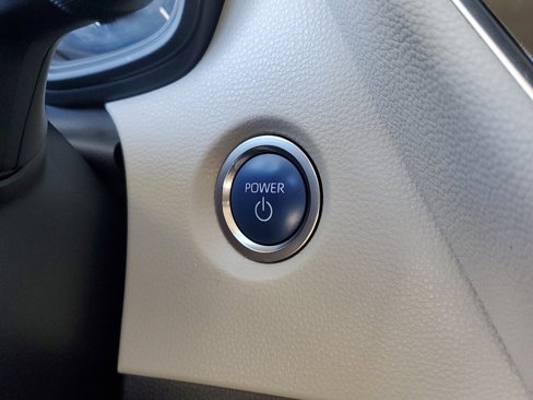 Used 2022 Toyota Corolla LE image 23