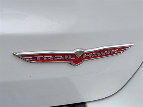Used 2020 Jeep Grand Cherokee Trailhawk image 16