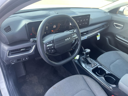 Used 2025 Kia K4 image 8