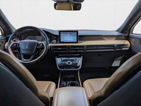 Used 2020 Lincoln Corsair Reserve image 22