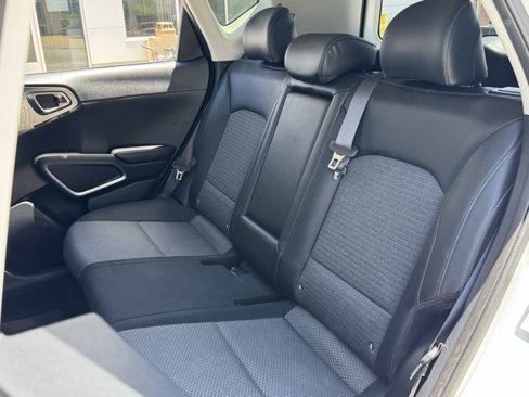 Used 2020 Kia Soul LX image 30