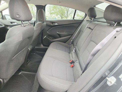 Used 2017 Chevrolet Cruze LT w/ Convenience Package image 13
