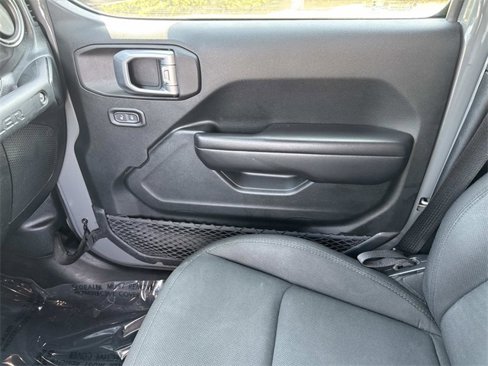 Used 2020 Jeep Wrangler Unlimited Sport image 21