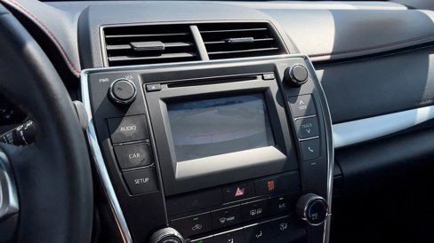 Used 2017 Toyota Camry image 28