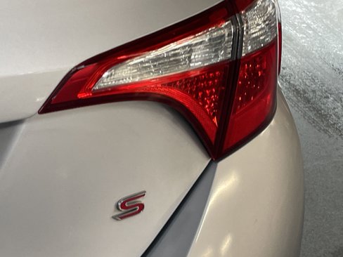 Used 2016 Toyota Corolla S image 33