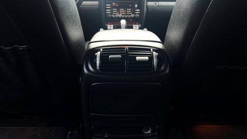 Used 2010 Porsche Cayenne image 19
