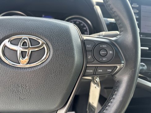 Used 2022 Toyota Camry SE image 20