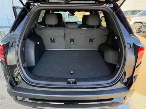 New 2025 GMC Terrain Elevation w/ Black Edition image 7