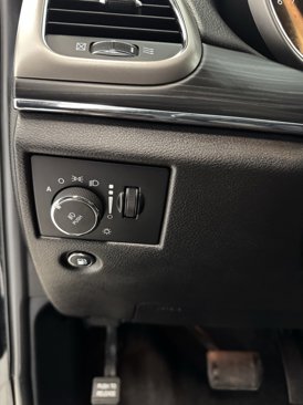 Used 2021 Jeep Grand Cherokee Limited w/ Trailer Tow Group IV image 15