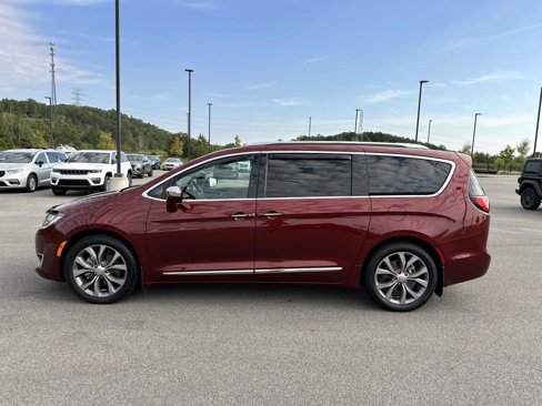 Used 2019 Chrysler Pacifica Limited w/ Tire & Wheel Group image 7