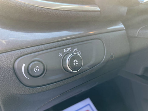 Used 2022 Buick Encore Preferred w/ Safety Package image 13