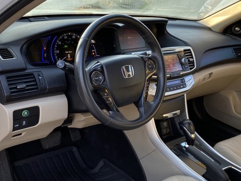 Used 2015 Honda Accord EX-L image 9