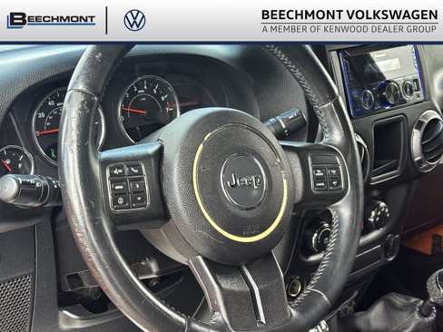 Used 2012 Jeep Wrangler Unlimited Sport w/ Connectivity Group image 18