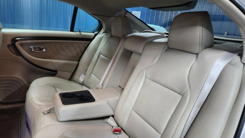 Used 2010 Ford Taurus Limited image 20