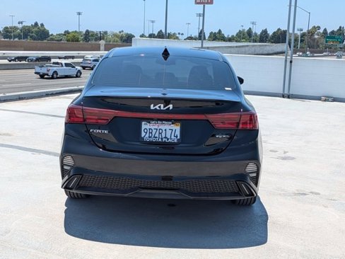 Used 2022 Kia Forte GT-Line w/ GT-Line Technology Package image 9