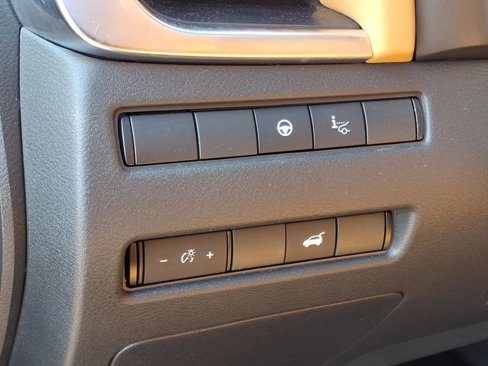 Used 2021 Nissan Rogue Platinum image 14