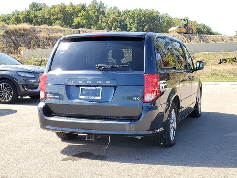 Used 2013 Dodge Grand Caravan R/T w/ Driver Convenience Group image 3