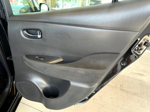 Used 2015 Nissan Leaf S w/ Charge Package image 18