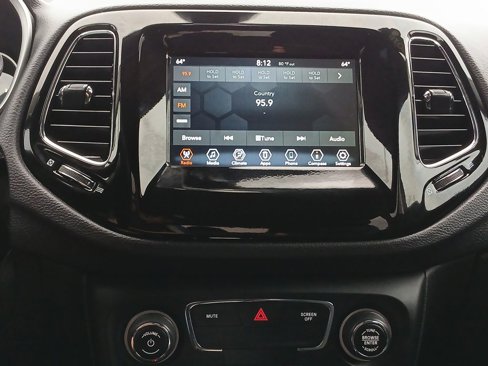 Used 2018 Jeep Compass Latitude w/ Popular Equipment Group image 12