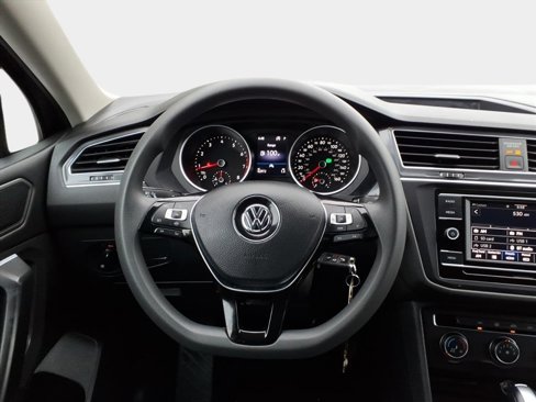 Used 2021 Volkswagen Tiguan S image 13