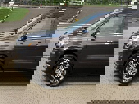 Used 2015 GMC Acadia SLT image 7