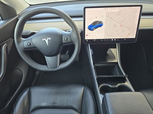 Used 2020 Tesla Model Y Long Range image 24