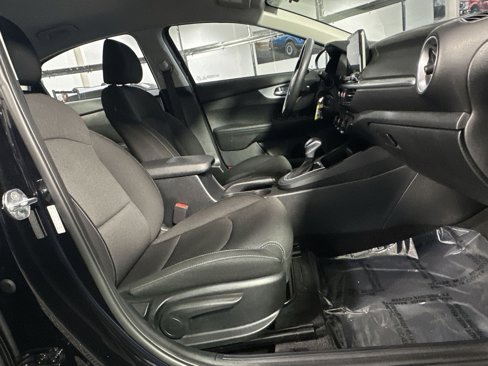 Used 2023 Kia Forte LXS image 33