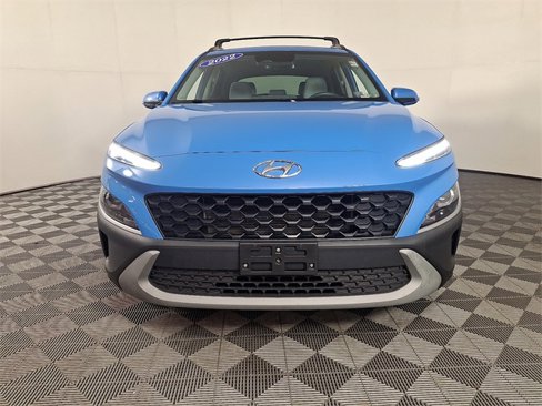 Used 2022 Hyundai Kona SEL w/ Winter Weather Package image 5