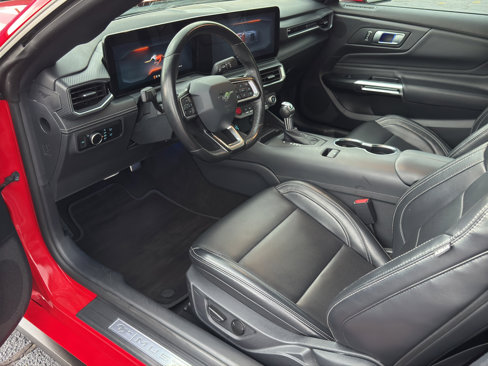 Used 2024 Ford Mustang Premium image 7