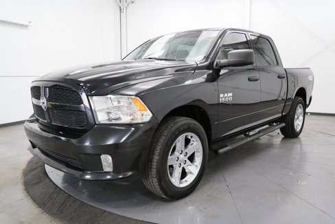 Used 2017 RAM 1500 Express image 3