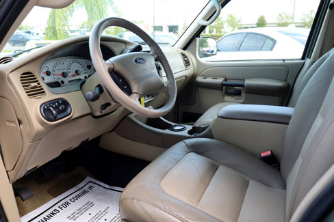 Used 2004 Ford Explorer Sport Trac XLT image 7