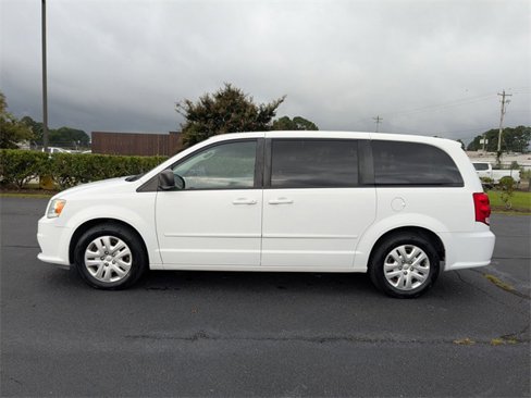 Used 2016 Dodge Grand Caravan SE w/ Quick Order Package 29E SE image 6