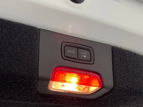 Used 2015 Porsche Cayenne S image 45