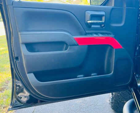 Used 2018 Chevrolet Silverado 1500 LT w/ All Star Edition image 18