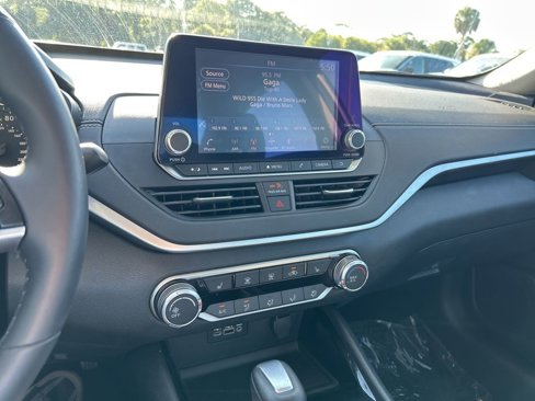 Used 2021 Nissan Altima 2.5 SV image 26