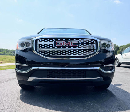 Used 2017 GMC Acadia Denali w/ Technology Package image 4