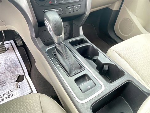 Used 2019 Ford Escape SE image 15