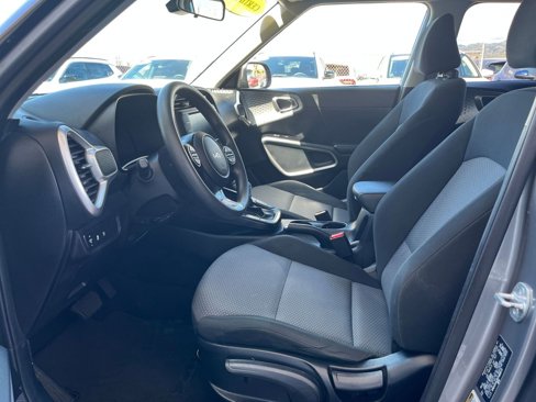Used 2023 Kia Soul LX w/ Option Group 015 image 24
