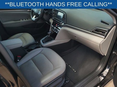 Used 2020 Hyundai Elantra Limited image 10