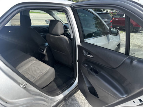 Used 2018 Chevrolet Equinox LT image 16