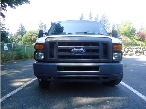Used 2013 Ford E-250 and Econoline 250 image 3