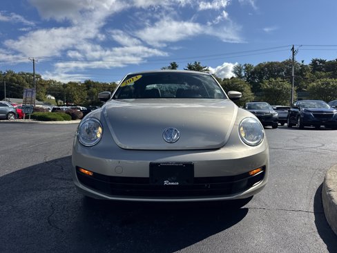 Used 2013 Volkswagen Beetle 2.5 image 2