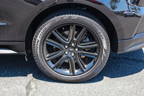 Used 2022 Ford Edge ST-Line image 11