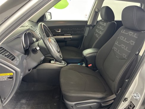 Used 2012 Kia Soul + image 17