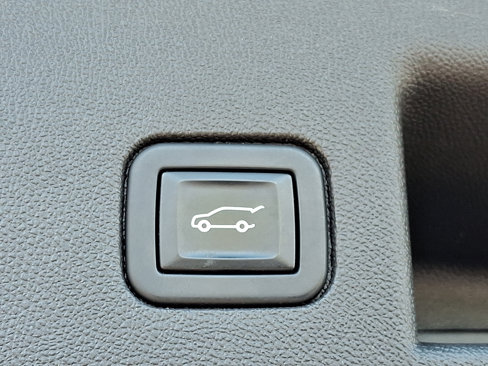 Certified 2022 Chevrolet Equinox RS w/ RS Leather Package image 32