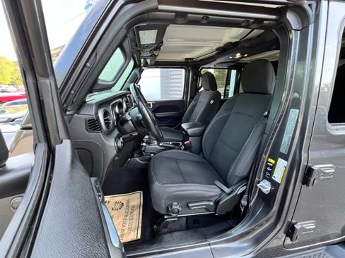 Used 2021 Jeep Wrangler Unlimited Sport image 15