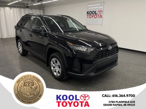 Certified 2020 Toyota RAV4 LE image 1