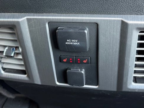 Used 2015 Ford F150 Platinum w/ Equipment Group 701A Luxury image 14