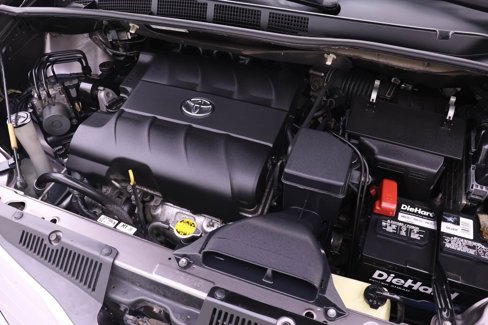 Used 2015 Toyota Sienna L image 16