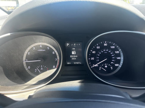 Used 2017 Hyundai Santa Fe SE image 26